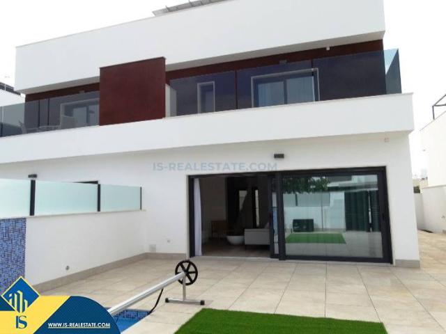 Casa chalet en Venta en Pilar de la Horadada ciudad