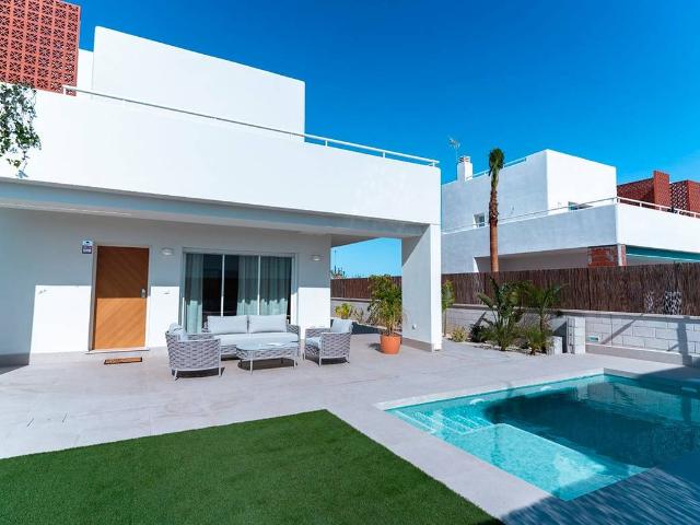 Casa chalet en Venta en Pilar de la Horadada ciudad