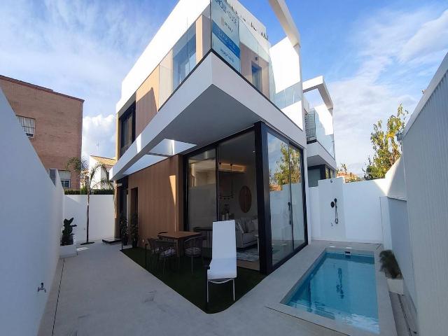 Casa chalet en Venta en Pilar de la Horadada ciudad