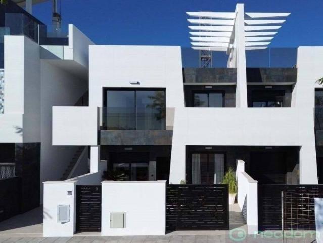 Casa chalet en Venta en Pilar de la Horadada ciudad