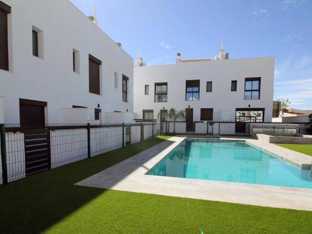 Casa chalet en Venta en Pilar de la Horadada ciudad