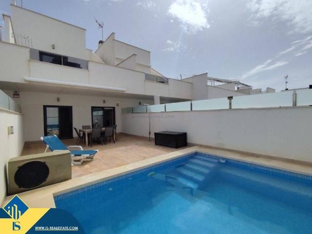 Casa chalet en Venta en Pilar de la Horadada ciudad