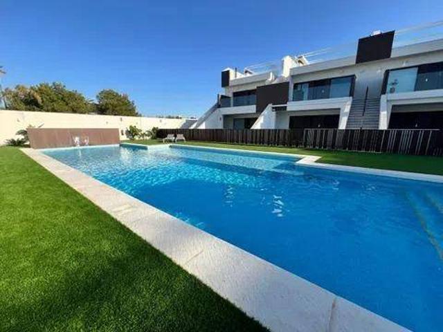 Casa chalet en Venta en Pilar de la Horadada ciudad