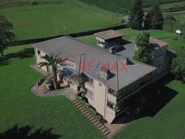 Casa chalet en Venta en Piloña