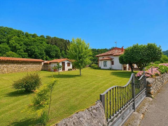 Casa chalet en Venta en Piloña