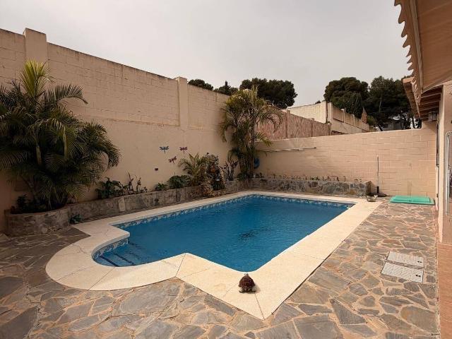 Casa chalet en Venta en Pizarra