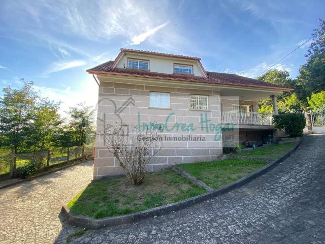 Casa chalet en Venta en Ponteareas