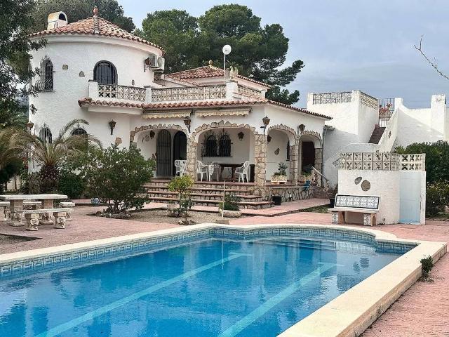 Casa chalet en Venta en Poble