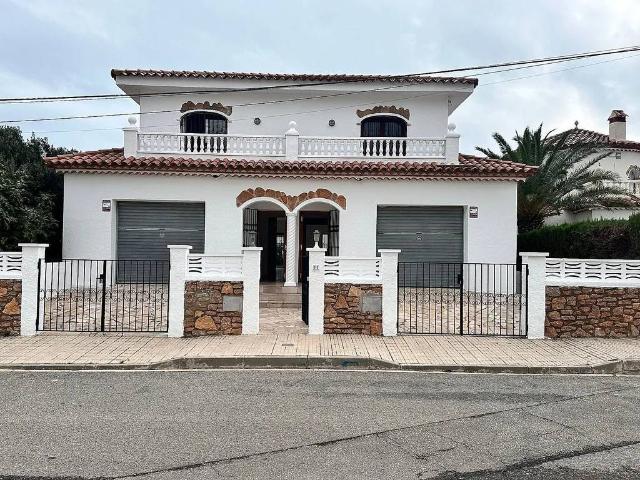 Casa chalet en Venta en Poble