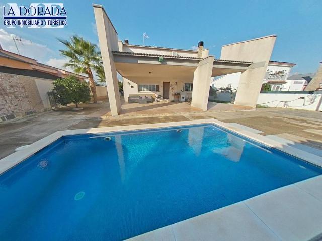 Casa chalet en Venta en Poble