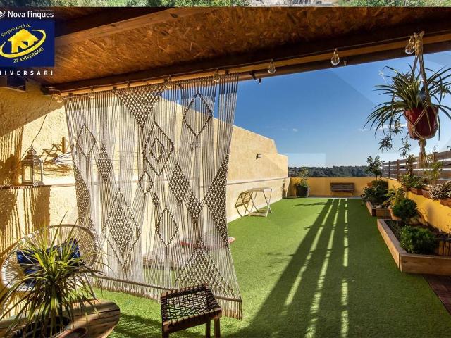 Casa chalet en Venta en Poble Casc Antic