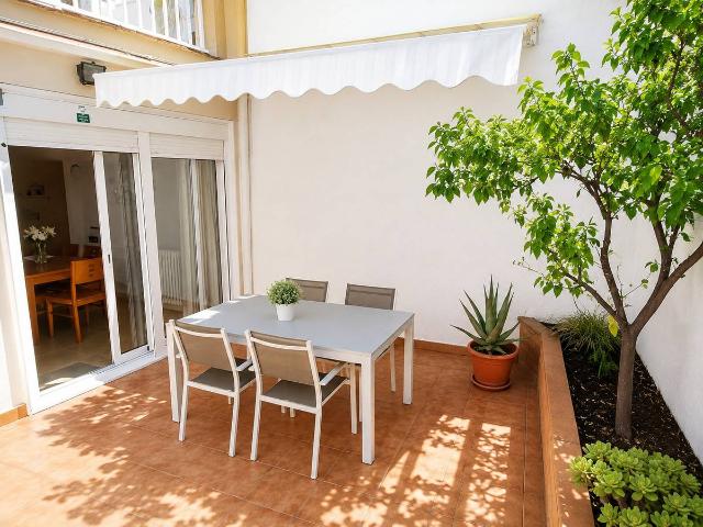 Casa chalet en Venta en Poble Casc Antic