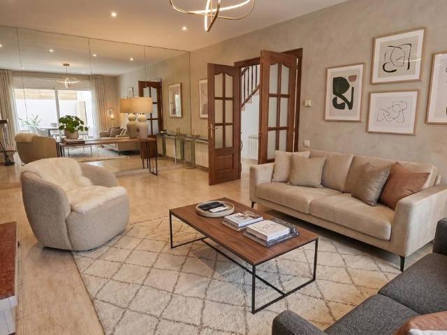 Casa chalet en Venta en Poblenou