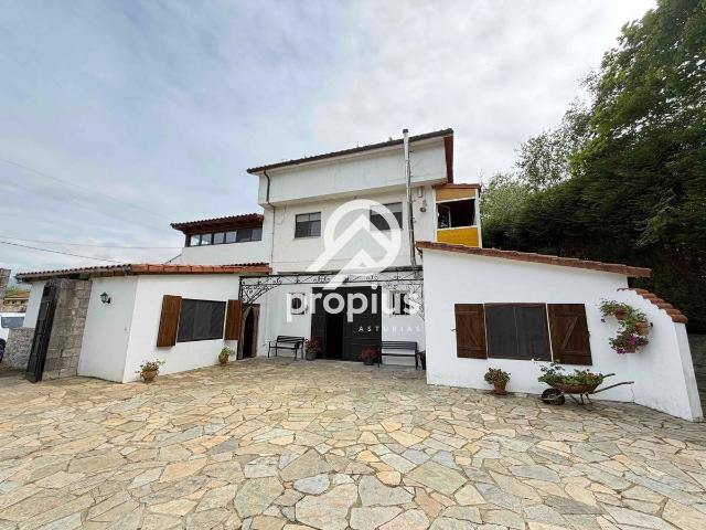 Casa chalet en Venta en Posada Barro