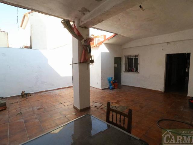 Casa chalet en Venta en Pozoalbero