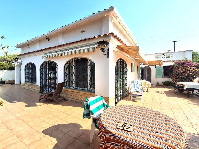 Casa chalet en Venta en Platja de Mont roig