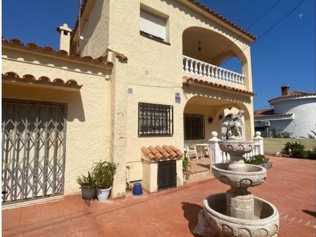Casa chalet en Venta en Platja de Mont roig