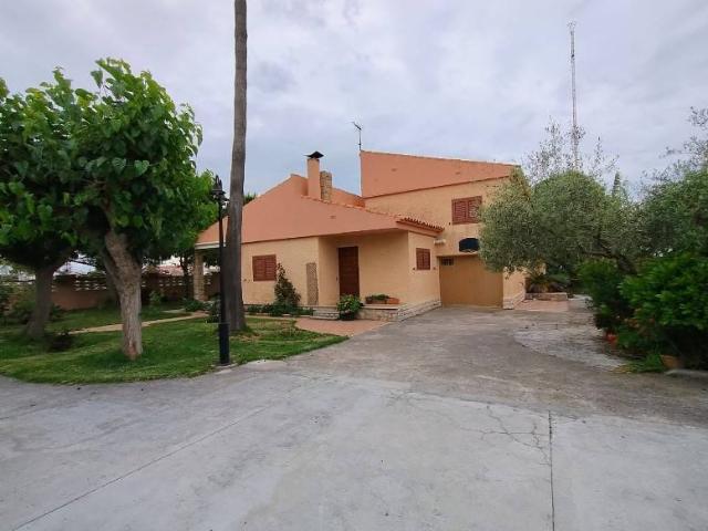 Casa chalet en Venta en Playa Ben Afeli