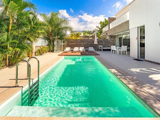 Casa chalet en Venta en Playa del Duque