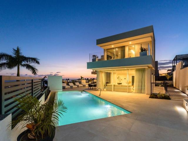Casa chalet en Venta en Playa del Duque