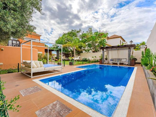 Casa chalet en Venta en Playa Fañabé Alto