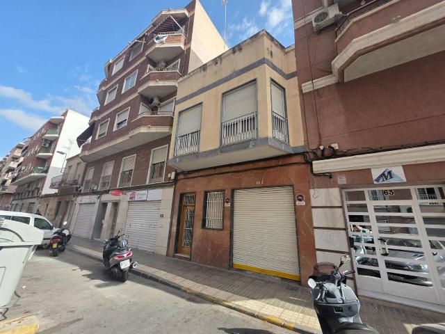 Casa chalet en Venta en Plaza Crevillente Antiguos Juzgados El Asilo
