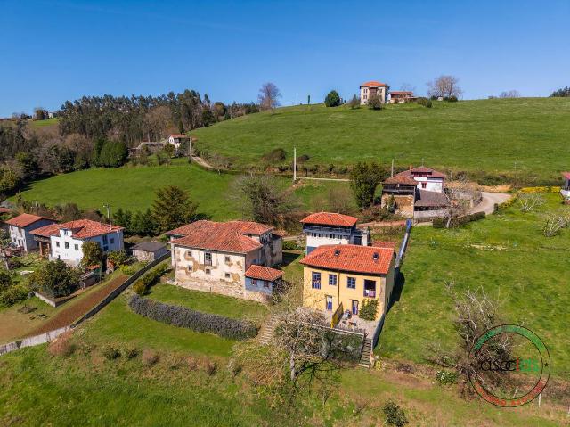 Casa chalet en Venta en Pravia