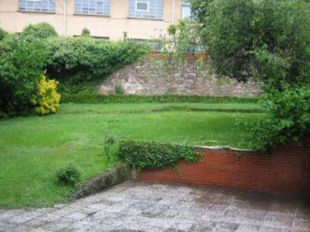 Casa chalet en Venta en Pradoluengo