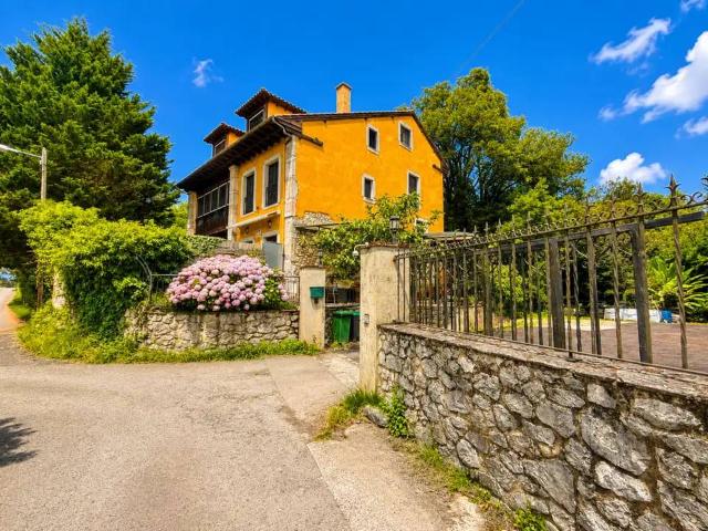 Casa chalet en Venta en Pría Nueva Hontoria Naves