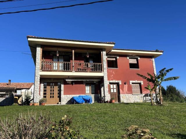 Casa chalet en Venta en Pría Nueva Hontoria Naves
