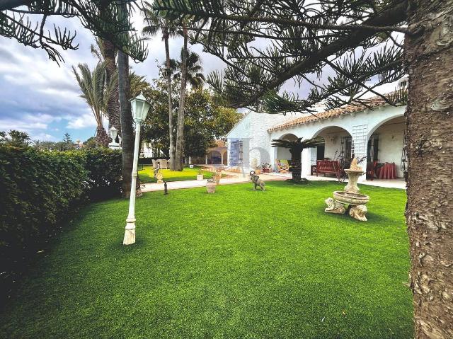 Casa chalet en Venta en Punta Prima