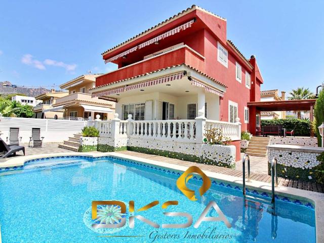 Casa chalet en Venta en Pueblo