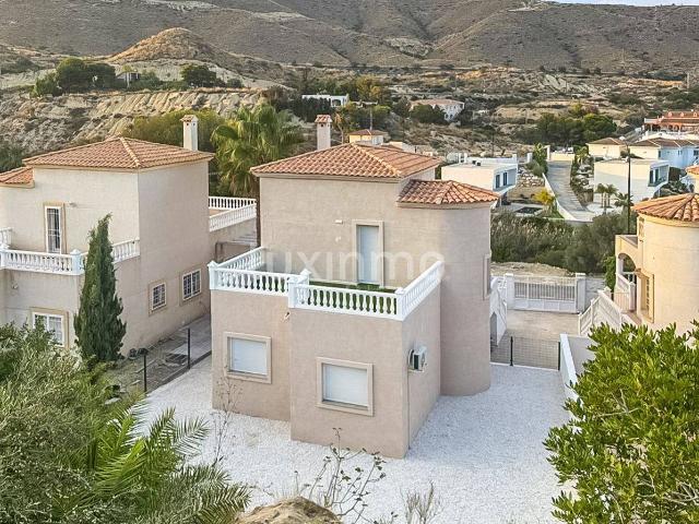 Casa chalet en Venta en Pueblo Acantilado Lanuza