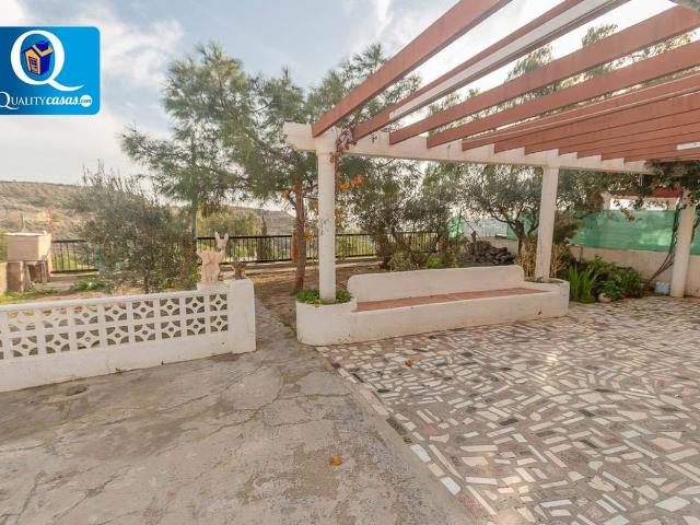 Casa chalet en Venta en Pueblo Acantilado Lanuza