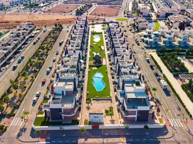 Casa chalet en Venta en Pueblo Latino