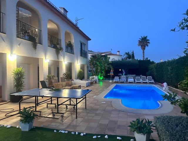 Casa chalet en Venta en Pueblo Urbanizaciones