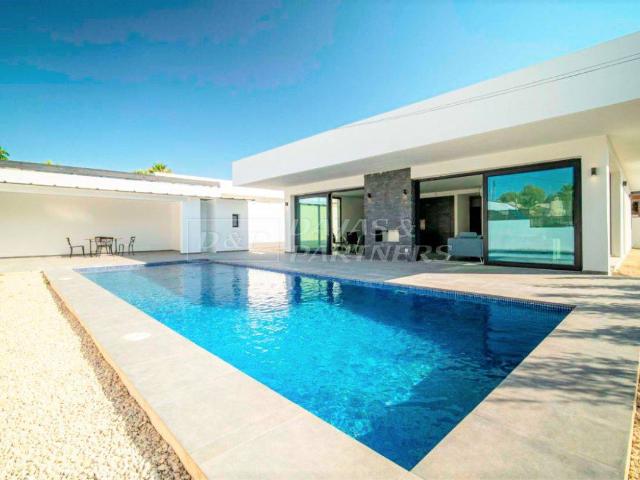 Casa chalet en Venta en Pueblo Urbanizaciones