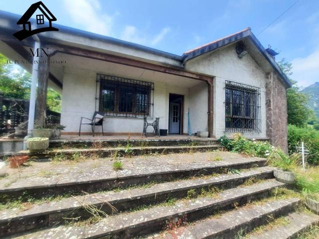 Casa chalet en Venta en Puente Viesgo