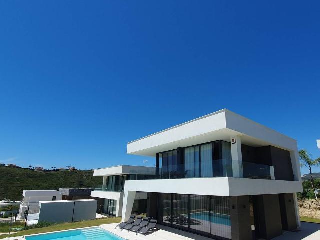 Casa chalet en Venta en Puerto de la Duquesa