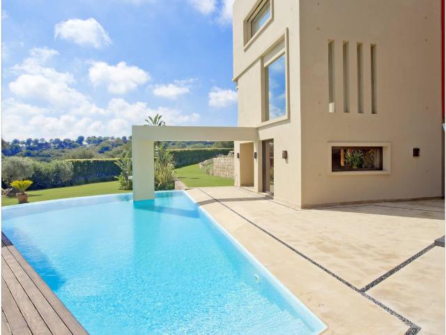 Casa chalet en Venta en Puerto de Sotogrande La Marina