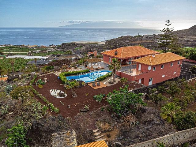 Casa chalet en Venta en Puerto de Santiago