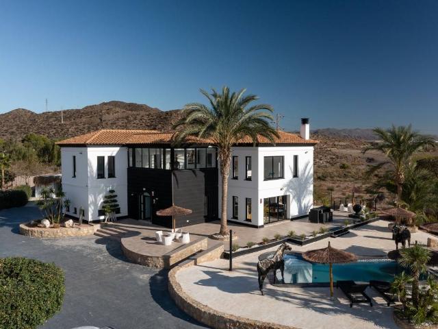 Casa chalet en Venta en Pulpí pueblo
