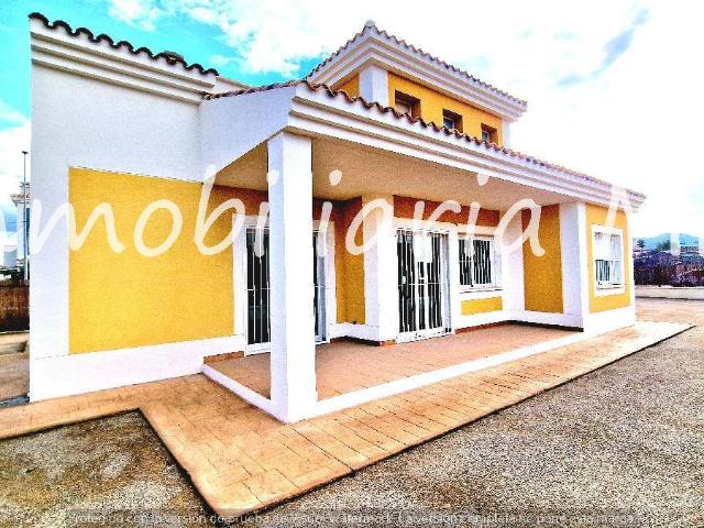 Casa chalet en Venta en Purias