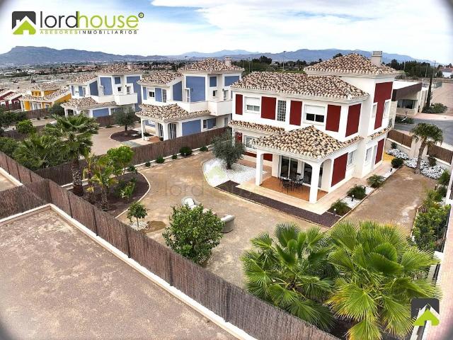 Casa chalet en Venta en Purias