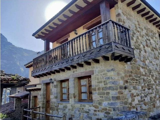 Casa chalet en Venta en Quirós