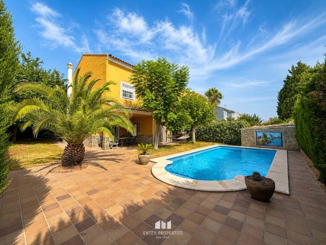 Casa chalet en Venta en Rascanya
