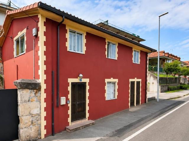 Casa chalet en Venta en Renedo