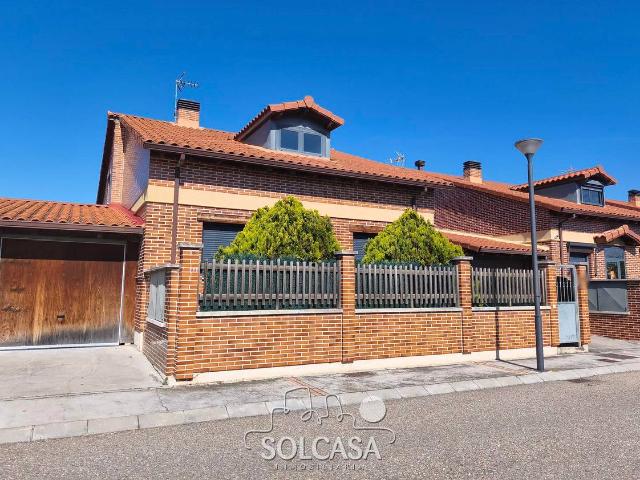 Casa chalet en Venta en Renedo de Esgueva