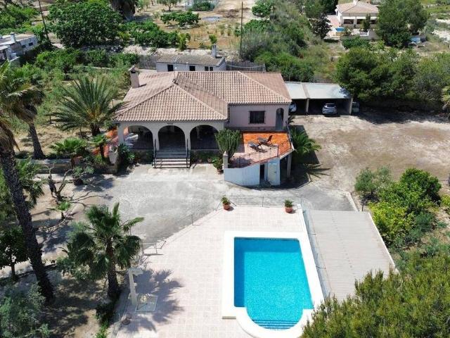 Casa chalet en Venta en Rebolledo