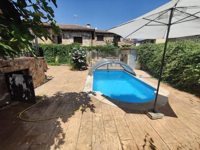 Casa chalet en Venta en Redueña